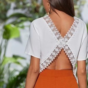 Super Chic White Crop Top